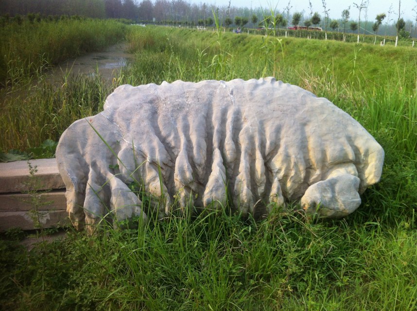 莲花石假山流水