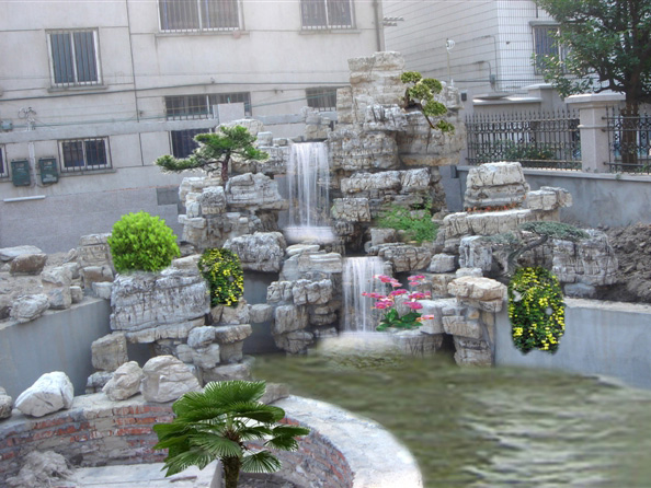 别墅庭院龟纹石假山