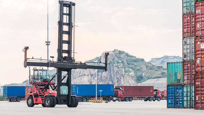 某化工公司仓储叉车案例